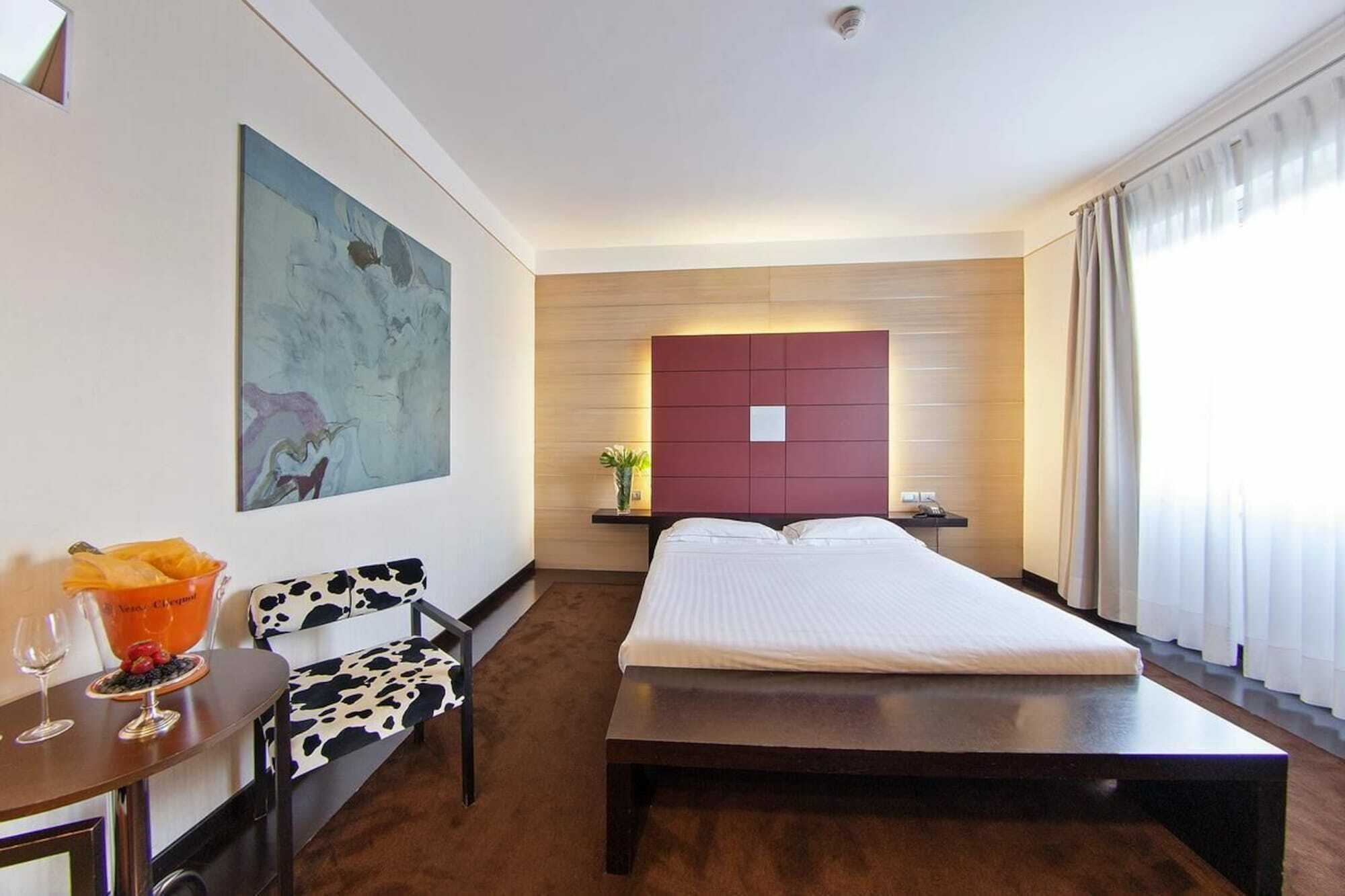 Inverigo Hotel Eksteriør bilde